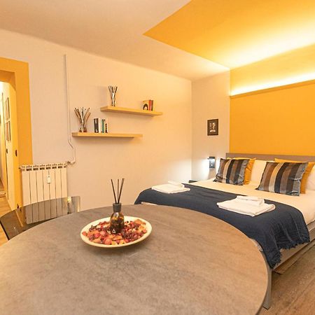 Giano Host - I Teatri Apartment Genoa Bagian luar foto