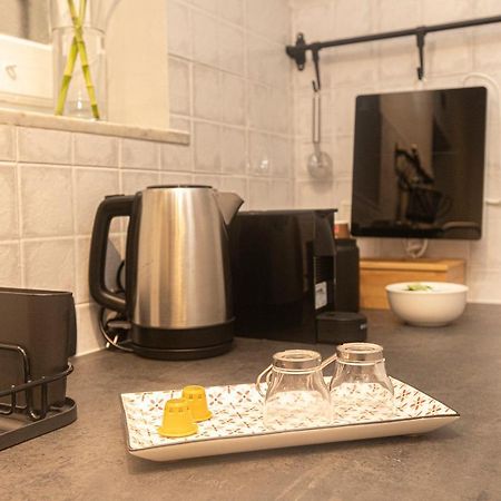 Giano Host - I Teatri Apartment Genoa Bagian luar foto