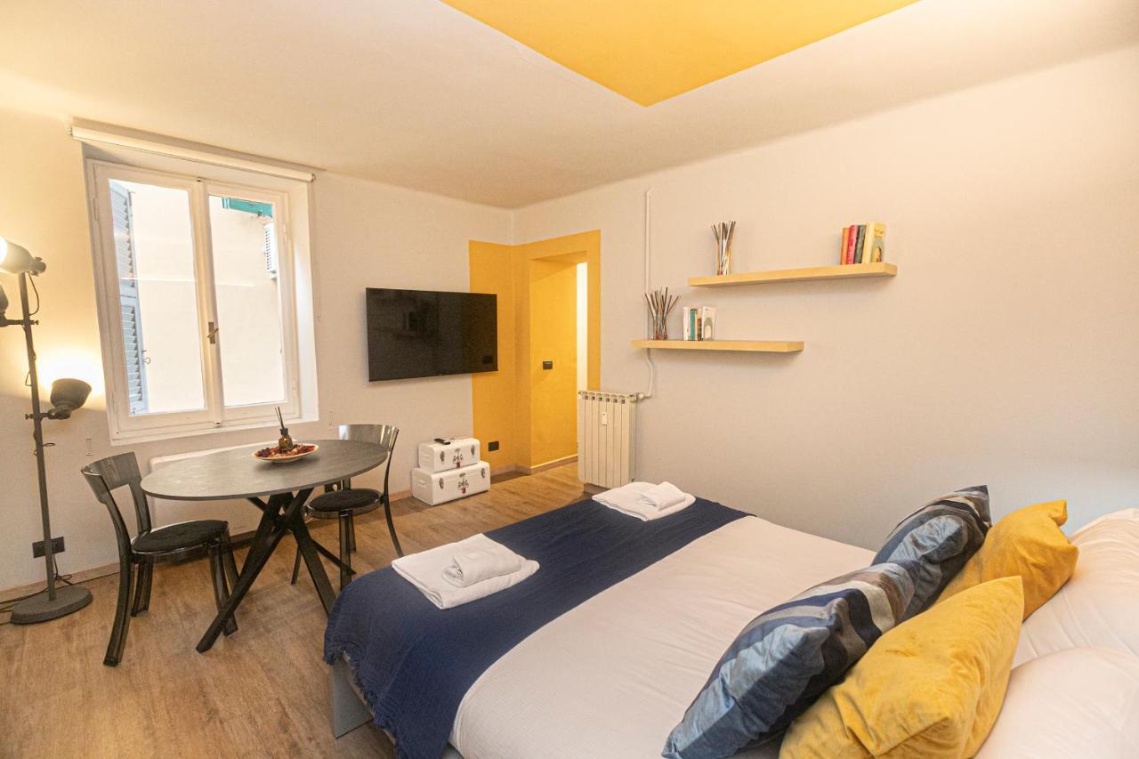 Giano Host - I Teatri Apartment Genoa Bagian luar foto