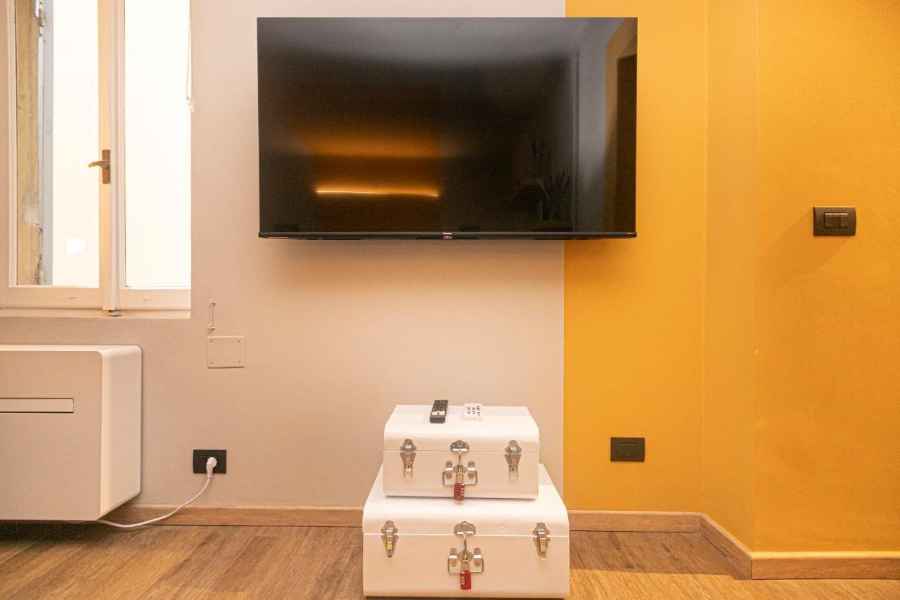 Giano Host - I Teatri Apartment Genoa Bagian luar foto