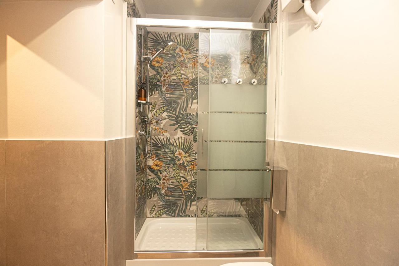 Giano Host - I Teatri Apartment Genoa Bagian luar foto